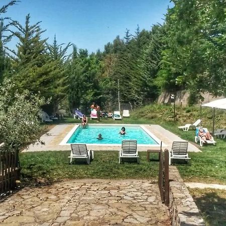 Вилла Agriturismo La Sorgente Delle Madonie Полицци-Дженероза Экстерьер фото