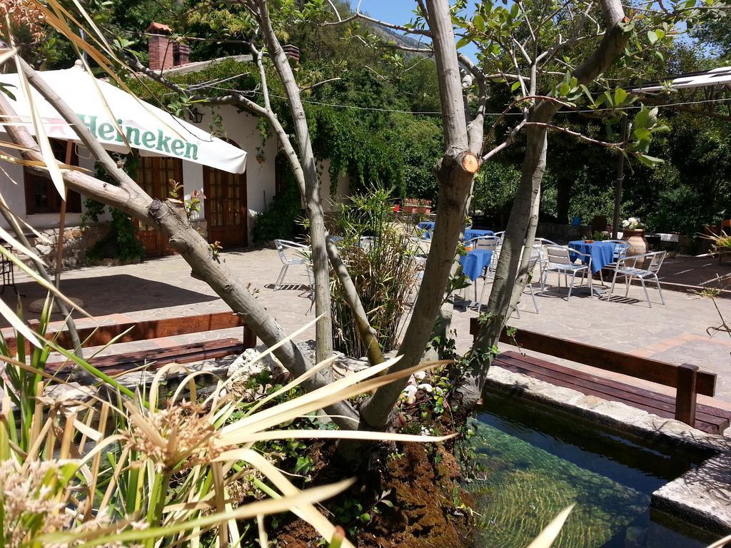 Вилла Agriturismo La Sorgente Delle Madonie Полицци-Дженероза Экстерьер фото