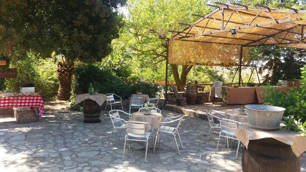 Вилла Agriturismo La Sorgente Delle Madonie Полицци-Дженероза Экстерьер фото