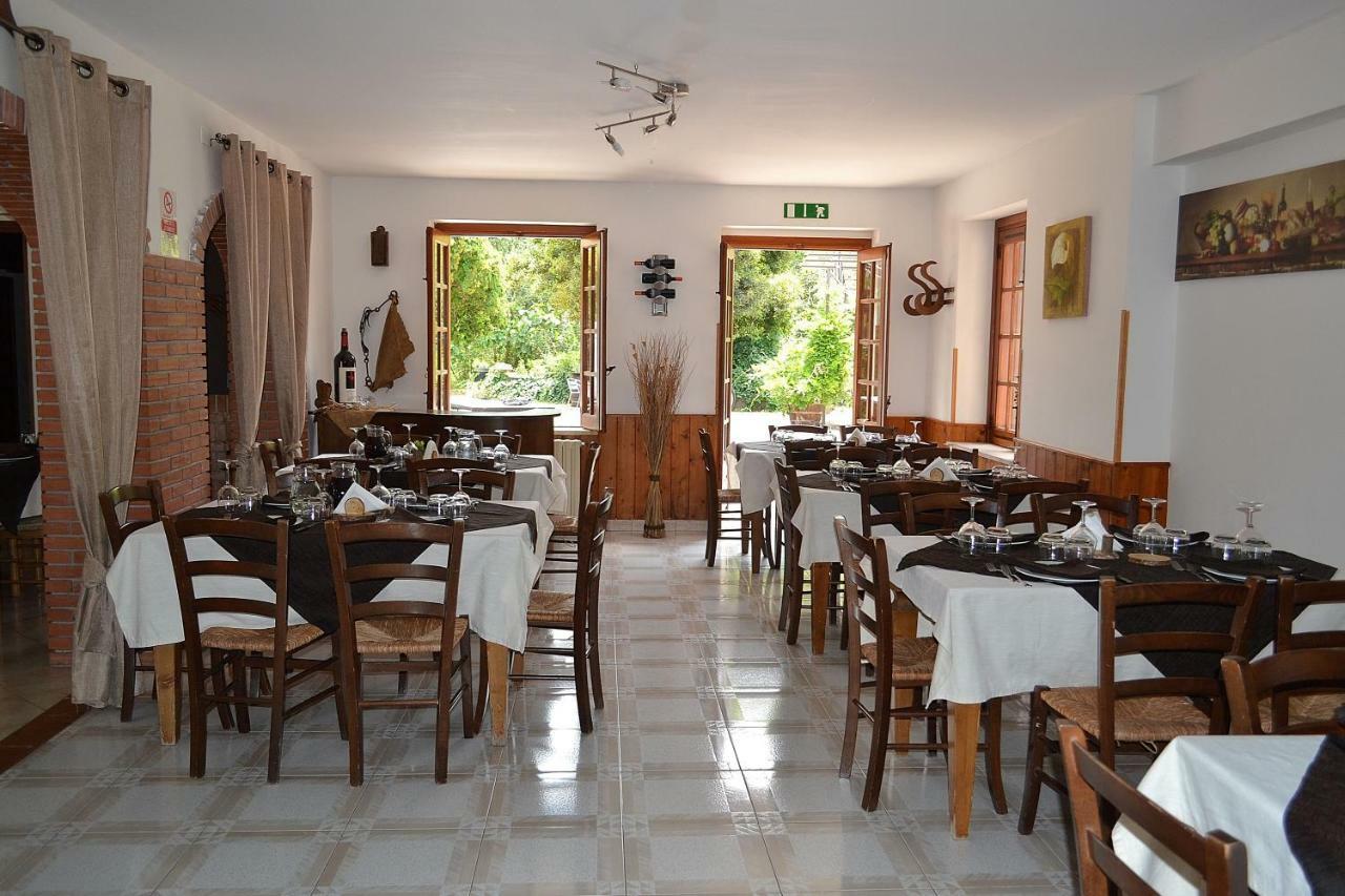 Вилла Agriturismo La Sorgente Delle Madonie Полицци-Дженероза Экстерьер фото